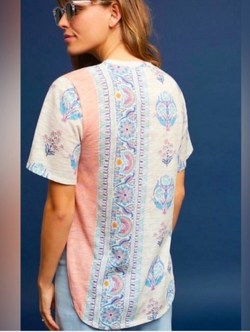 Anthropologie Postmark/Postage Stamp Delilah Paisley Split Hem Tee Size Large